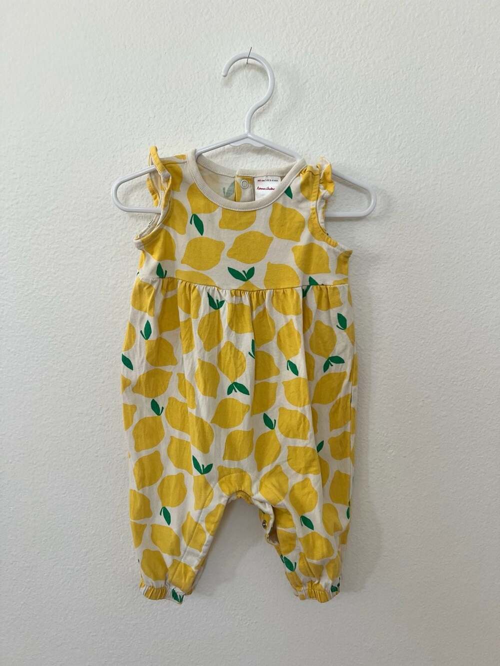 Hanna Andersson Baby Flutter Sleeve Romper in Lemon Print